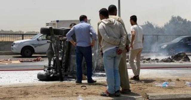 إصابة 3 أشخاص فى حادث انقلاب سيارة على الطريق الصحراوى بالعياط