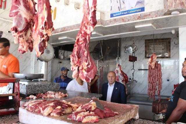 ”عثمان ” يتفقد منافذ بيع اللحوم  بالاسماعيلية استعدادا لعيد الأضحى